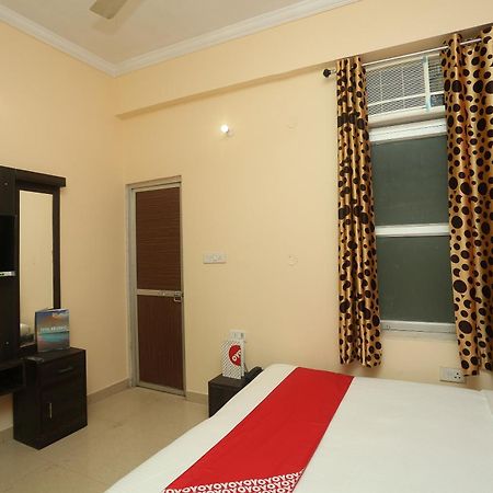 Oyo Flagship 17204 Vrindawan Galaxy Hotel Kānpur Exterior photo