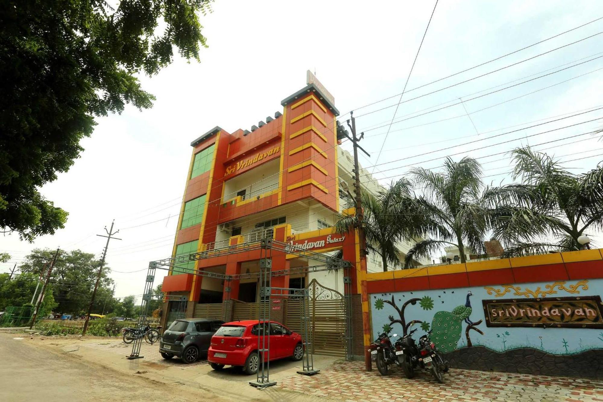Oyo Flagship 17204 Vrindawan Galaxy Hotel Kānpur Exterior photo